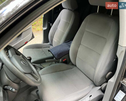 Черный Фольксваген Гольф, объемом двигателя 1.6 л и пробегом 205 тыс. км за 5400 $, фото 14 на Automoto.ua