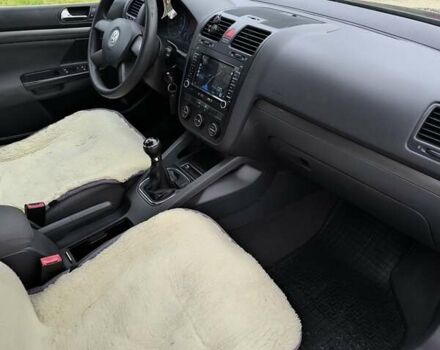 Чорний Фольксваген Гольф, об'ємом двигуна 1.6 л та пробігом 330 тис. км за 4900 $, фото 32 на Automoto.ua