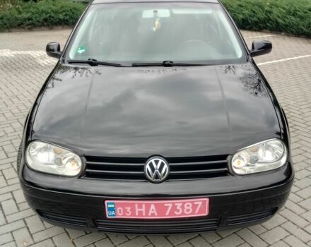 Черный Фольксваген Гольф, объемом двигателя 1.6 л и пробегом 213 тыс. км за 5300 $, фото 7 на Automoto.ua