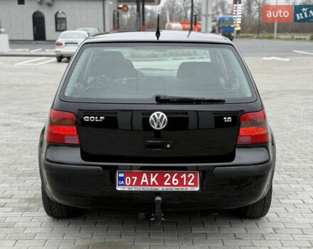 Черный Фольксваген Гольф, объемом двигателя 1.6 л и пробегом 266 тыс. км за 4650 $, фото 17 на Automoto.ua