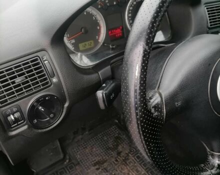 Черный Фольксваген Гольф, объемом двигателя 1.4 л и пробегом 244 тыс. км за 4500 $, фото 4 на Automoto.ua