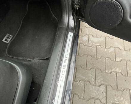 Черный Фольксваген Гольф, объемом двигателя 1.39 л и пробегом 265 тыс. км за 4200 $, фото 15 на Automoto.ua