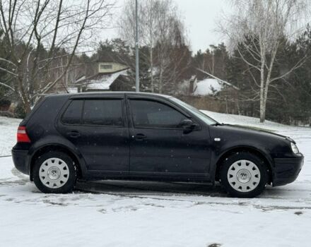 Черный Фольксваген Гольф, объемом двигателя 1.4 л и пробегом 300 тыс. км за 5500 $, фото 3 на Automoto.ua