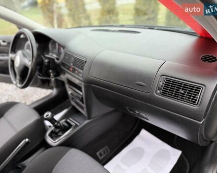 Черный Фольксваген Гольф, объемом двигателя 0 л и пробегом 187 тыс. км за 4790 $, фото 68 на Automoto.ua