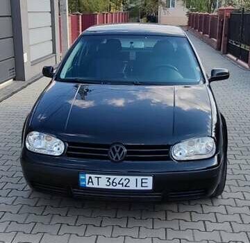 Черный Фольксваген Гольф, объемом двигателя 1.39 л и пробегом 212 тыс. км за 3800 $, фото 13 на Automoto.ua