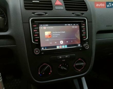 Черный Фольксваген Гольф, объемом двигателя 1.4 л и пробегом 277 тыс. км за 4800 $, фото 21 на Automoto.ua