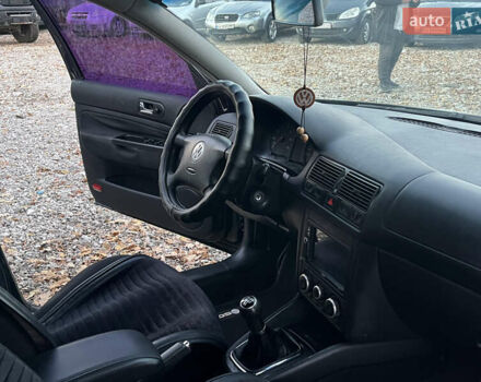 Чорний Фольксваген Гольф, об'ємом двигуна 1.6 л та пробігом 241 тис. км за 3900 $, фото 19 на Automoto.ua