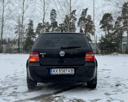 Черный Фольксваген Гольф, объемом двигателя 1.4 л и пробегом 300 тыс. км за 5500 $, фото 4 на Automoto.ua
