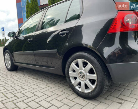 Черный Фольксваген Гольф, объемом двигателя 1.6 л и пробегом 237 тыс. км за 5150 $, фото 7 на Automoto.ua