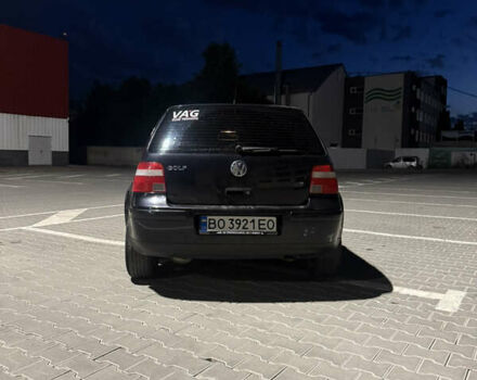 Черный Фольксваген Гольф, объемом двигателя 1.39 л и пробегом 256 тыс. км за 4150 $, фото 4 на Automoto.ua