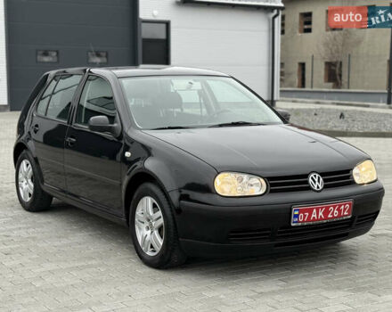 Черный Фольксваген Гольф, объемом двигателя 1.6 л и пробегом 266 тыс. км за 4650 $, фото 14 на Automoto.ua