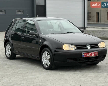 Черный Фольксваген Гольф, объемом двигателя 1.6 л и пробегом 266 тыс. км за 4650 $, фото 21 на Automoto.ua