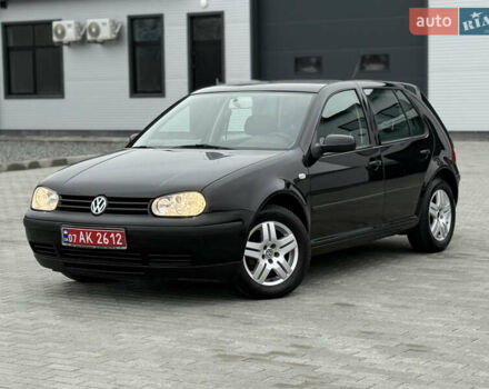Черный Фольксваген Гольф, объемом двигателя 1.6 л и пробегом 266 тыс. км за 4650 $, фото 7 на Automoto.ua