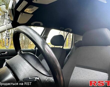 Черный Фольксваген Гольф, объемом двигателя 1.4 л и пробегом 214 тыс. км за 4600 $, фото 5 на Automoto.ua