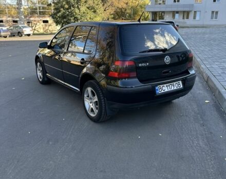 Черный Фольксваген Гольф, объемом двигателя 1.6 л и пробегом 324 тыс. км за 3900 $, фото 5 на Automoto.ua