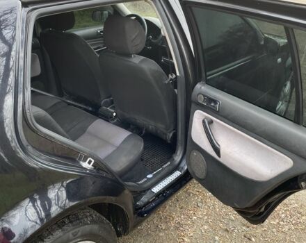 Черный Фольксваген Гольф, объемом двигателя 1.4 л и пробегом 230 тыс. км за 4000 $, фото 7 на Automoto.ua