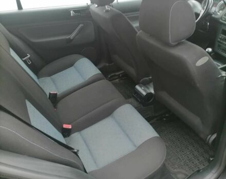 Черный Фольксваген Гольф, объемом двигателя 1.4 л и пробегом 244 тыс. км за 4500 $, фото 2 на Automoto.ua