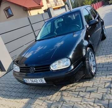 Черный Фольксваген Гольф, объемом двигателя 1.39 л и пробегом 212 тыс. км за 3800 $, фото 9 на Automoto.ua