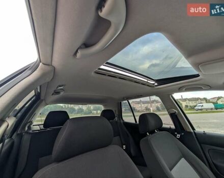 Черный Фольксваген Гольф, объемом двигателя 1.6 л и пробегом 221 тыс. км за 4600 $, фото 15 на Automoto.ua