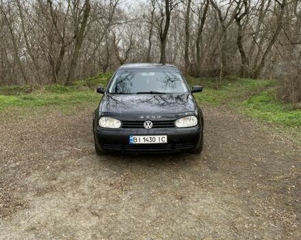 Черный Фольксваген Гольф, объемом двигателя 1.4 л и пробегом 230 тыс. км за 4000 $, фото 2 на Automoto.ua