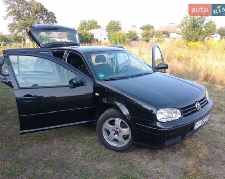Черный Фольксваген Гольф, объемом двигателя 1.6 л и пробегом 210 тыс. км за 4300 $, фото 12 на Automoto.ua