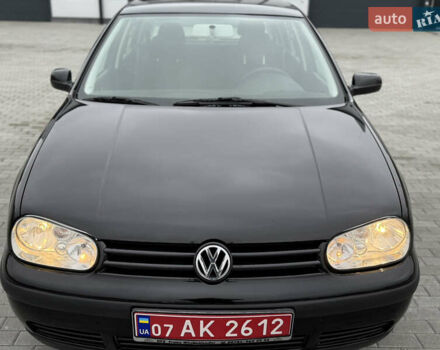 Черный Фольксваген Гольф, объемом двигателя 1.6 л и пробегом 266 тыс. км за 4650 $, фото 22 на Automoto.ua