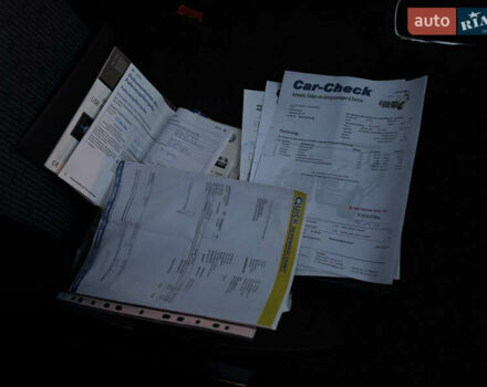 Черный Фольксваген Гольф, объемом двигателя 1.6 л и пробегом 180 тыс. км за 4650 $, фото 27 на Automoto.ua