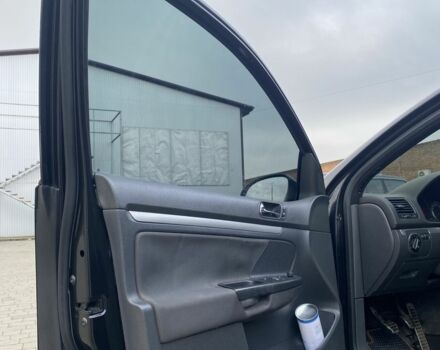 Черный Фольксваген Гольф, объемом двигателя 2 л и пробегом 251 тыс. км за 4500 $, фото 9 на Automoto.ua