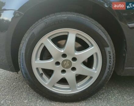 Черный Фольксваген Гольф, объемом двигателя 1.4 л и пробегом 277 тыс. км за 4800 $, фото 15 на Automoto.ua