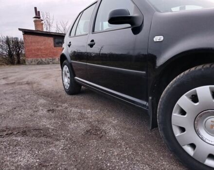 Черный Фольксваген Гольф, объемом двигателя 1.4 л и пробегом 192 тыс. км за 3500 $, фото 2 на Automoto.ua