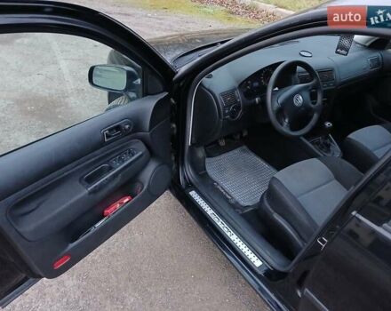 Чорний Фольксваген Гольф, об'ємом двигуна 1.4 л та пробігом 192 тис. км за 3500 $, фото 10 на Automoto.ua