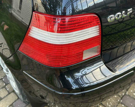 Черный Фольксваген Гольф, объемом двигателя 1.39 л и пробегом 258 тыс. км за 3700 $, фото 2 на Automoto.ua