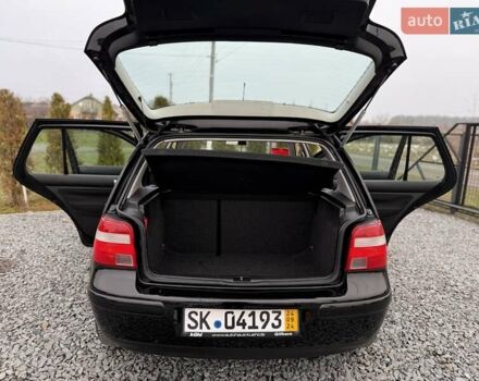 Черный Фольксваген Гольф, объемом двигателя 0 л и пробегом 187 тыс. км за 4790 $, фото 83 на Automoto.ua