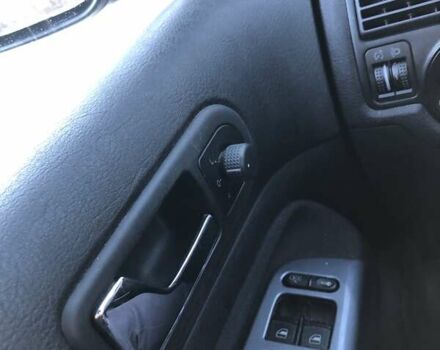 Черный Фольксваген Гольф, объемом двигателя 1.4 л и пробегом 212 тыс. км за 4750 $, фото 2 на Automoto.ua