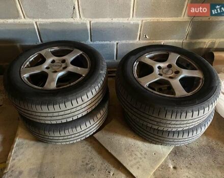 Черный Фольксваген Гольф, объемом двигателя 1.39 л и пробегом 257 тыс. км за 4500 $, фото 12 на Automoto.ua