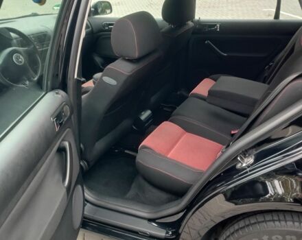 Черный Фольксваген Гольф, объемом двигателя 1.6 л и пробегом 213 тыс. км за 5300 $, фото 12 на Automoto.ua