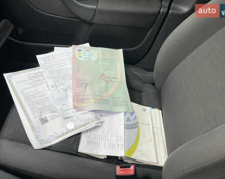 Черный Фольксваген Гольф, объемом двигателя 1.6 л и пробегом 237 тыс. км за 5150 $, фото 22 на Automoto.ua