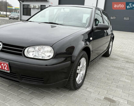 Черный Фольксваген Гольф, объемом двигателя 1.6 л и пробегом 266 тыс. км за 4650 $, фото 30 на Automoto.ua