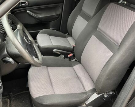 Черный Фольксваген Гольф, объемом двигателя 1.9 л и пробегом 320 тыс. км за 1890 $, фото 2 на Automoto.ua