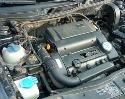 Черный Фольксваген Гольф, объемом двигателя 1.4 л и пробегом 315 тыс. км за 4800 $, фото 5 на Automoto.ua