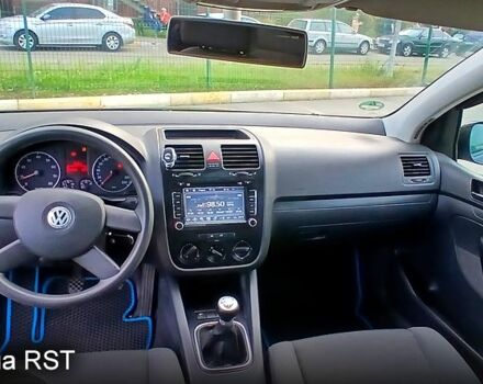 Черный Фольксваген Гольф, объемом двигателя 1.4 л и пробегом 240 тыс. км за 5200 $, фото 8 на Automoto.ua