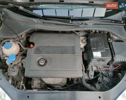 Черный Фольксваген Гольф, объемом двигателя 1.4 л и пробегом 277 тыс. км за 4800 $, фото 22 на Automoto.ua