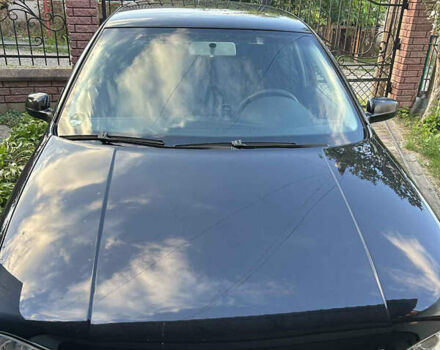 Черный Фольксваген Гольф, объемом двигателя 1.39 л и пробегом 258 тыс. км за 3700 $, фото 4 на Automoto.ua