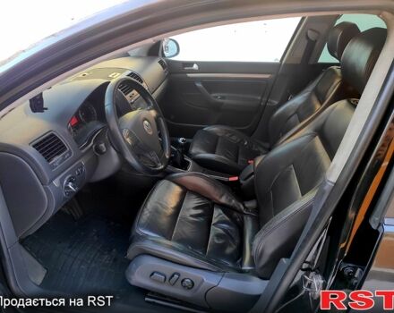 Черный Фольксваген Гольф, объемом двигателя 1.6 л и пробегом 360 тыс. км за 5400 $, фото 5 на Automoto.ua