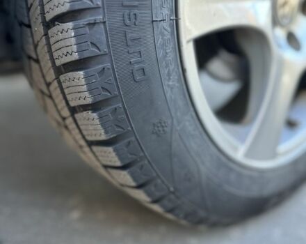 Черный Фольксваген Гольф, объемом двигателя 1.6 л и пробегом 324 тыс. км за 3900 $, фото 11 на Automoto.ua