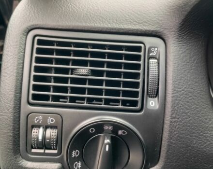 Черный Фольксваген Гольф, объемом двигателя 1.6 л и пробегом 213 тыс. км за 5300 $, фото 21 на Automoto.ua