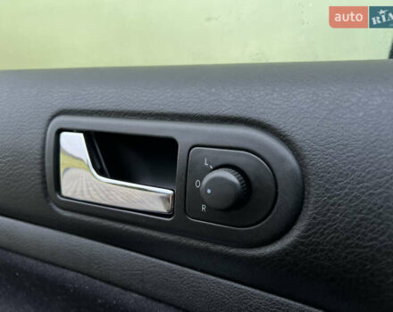 Черный Фольксваген Гольф, объемом двигателя 1.39 л и пробегом 262 тыс. км за 3800 $, фото 26 на Automoto.ua