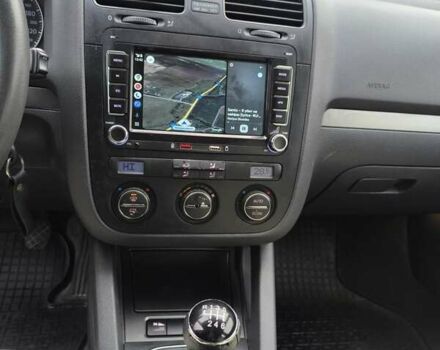 Чорний Фольксваген Гольф, об'ємом двигуна 1.6 л та пробігом 330 тис. км за 4900 $, фото 72 на Automoto.ua