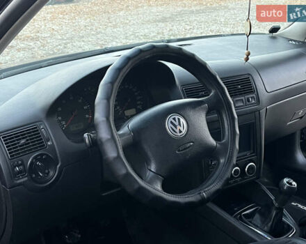 Чорний Фольксваген Гольф, об'ємом двигуна 1.6 л та пробігом 241 тис. км за 3900 $, фото 9 на Automoto.ua