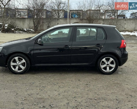 Черный Фольксваген Гольф, объемом двигателя 1.6 л и пробегом 200 тыс. км за 5600 $, фото 5 на Automoto.ua